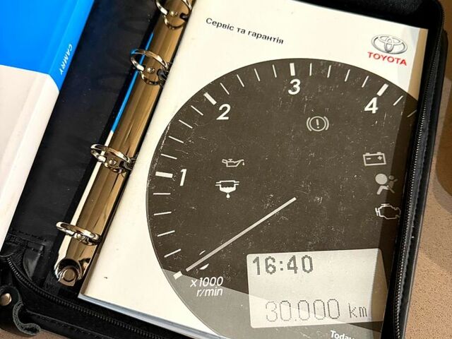 Черный Тойота Камри, объемом двигателя 2.5 л и пробегом 173 тыс. км за 14550 $, фото 6 на Automoto.ua