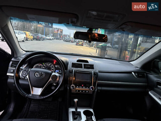 Черный Тойота Камри, объемом двигателя 2.49 л и пробегом 230 тыс. км за 13200 $, фото 20 на Automoto.ua