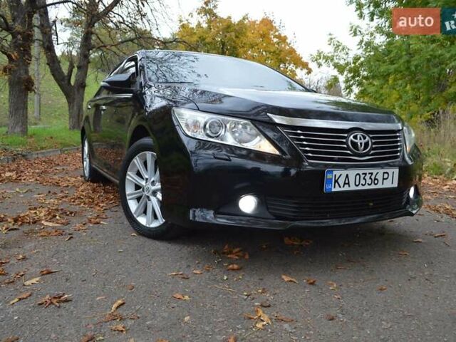 Черный Тойота Камри, объемом двигателя 3.46 л и пробегом 340 тыс. км за 17200 $, фото 1 на Automoto.ua