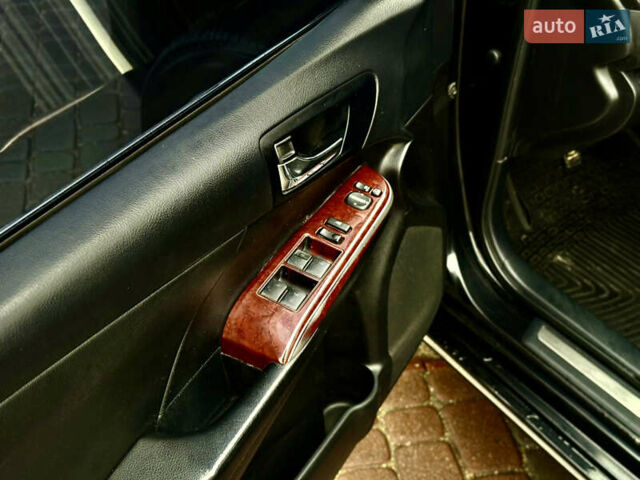 Чорний Тойота Камрі, об'ємом двигуна 2.5 л та пробігом 251 тис. км за 10999 $, фото 39 на Automoto.ua