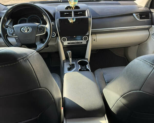 Черный Тойота Камри, объемом двигателя 2.49 л и пробегом 215 тыс. км за 13800 $, фото 9 на Automoto.ua