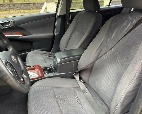 Черный Тойота Камри, объемом двигателя 2.36 л и пробегом 231 тыс. км за 9900 $, фото 11 на Automoto.ua