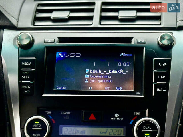 Чорний Тойота Камрі, об'ємом двигуна 2.5 л та пробігом 251 тис. км за 10999 $, фото 54 на Automoto.ua