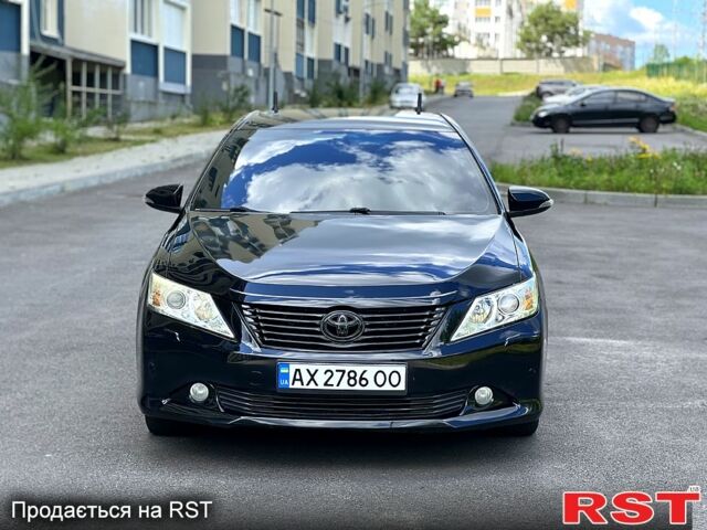Чорний Тойота Камрі, об'ємом двигуна 2.5 л та пробігом 250 тис. км за 13500 $, фото 2 на Automoto.ua