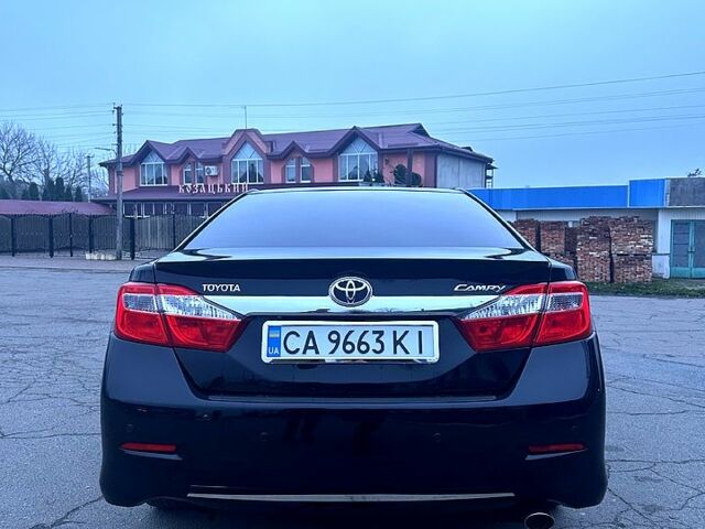 Чорний Тойота Камрі, об'ємом двигуна 2.5 л та пробігом 170 тис. км за 15300 $, фото 4 на Automoto.ua