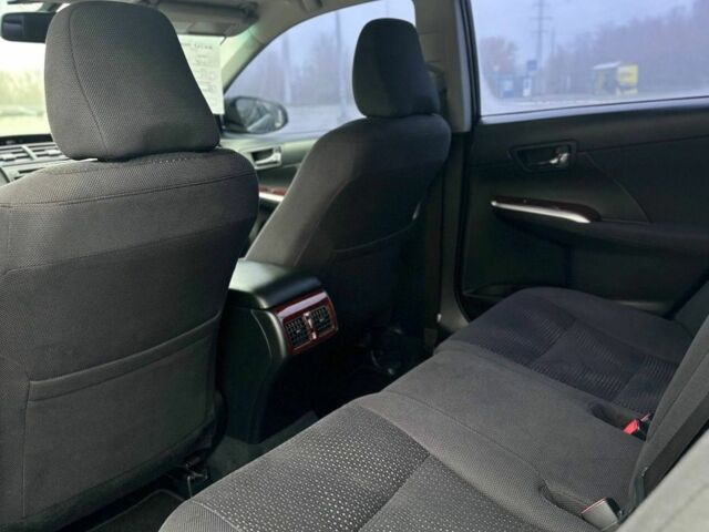 Черный Тойота Камри, объемом двигателя 0 л и пробегом 142 тыс. км за 12999 $, фото 7 на Automoto.ua