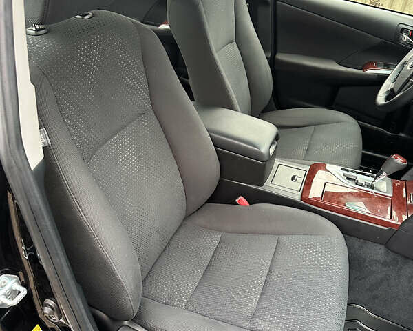 Черный Тойота Камри, объемом двигателя 2.5 л и пробегом 10 тыс. км за 21200 $, фото 42 на Automoto.ua