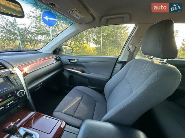 Чорний Тойота Камрі, об'ємом двигуна 2.5 л та пробігом 188 тис. км за 12900 $, фото 42 на Automoto.ua