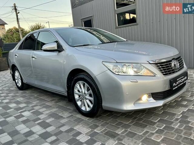Чорний Тойота Камрі, об'ємом двигуна 2.5 л та пробігом 295 тис. км за 13900 $, фото 11 на Automoto.ua