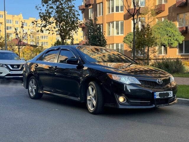Чорний Тойота Камрі, об'ємом двигуна 2.5 л та пробігом 198 тис. км за 9500 $, фото 4 на Automoto.ua
