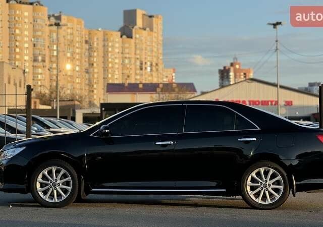 Черный Тойота Камри, объемом двигателя 2.5 л и пробегом 235 тыс. км за 16500 $, фото 3 на Automoto.ua
