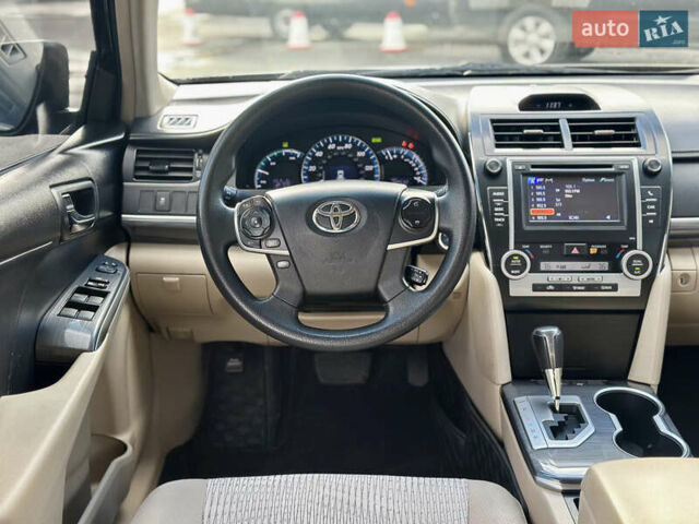 Черный Тойота Камри, объемом двигателя 2.49 л и пробегом 240 тыс. км за 11600 $, фото 10 на Automoto.ua