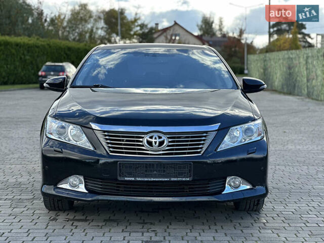 Черный Тойота Камри, объемом двигателя 2.5 л и пробегом 175 тыс. км за 9850 $, фото 7 на Automoto.ua