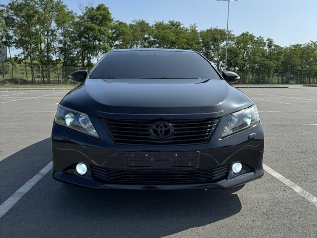 Черный Тойота Камри, объемом двигателя 2.5 л и пробегом 244 тыс. км за 14500 $, фото 6 на Automoto.ua