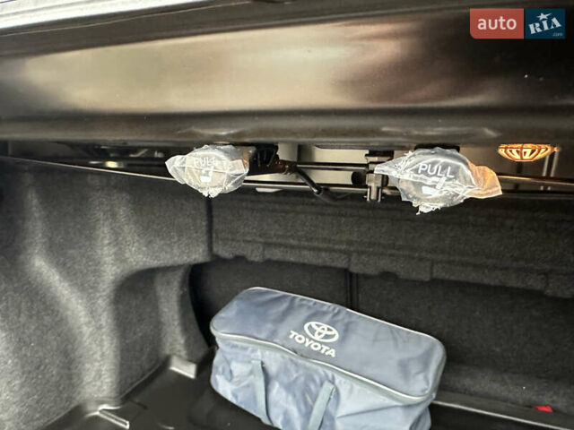 Черный Тойота Камри, объемом двигателя 2.5 л и пробегом 10 тыс. км за 21200 $, фото 33 на Automoto.ua