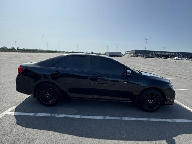 Черный Тойота Камри, объемом двигателя 2.5 л и пробегом 244 тыс. км за 14500 $, фото 5 на Automoto.ua