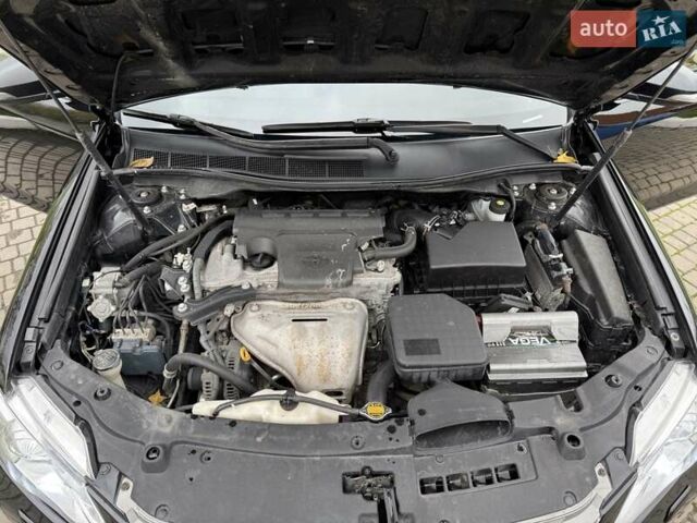 Черный Тойота Камри, объемом двигателя 2.49 л и пробегом 200 тыс. км за 10000 $, фото 53 на Automoto.ua