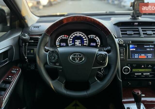 Черный Тойота Камри, объемом двигателя 2.5 л и пробегом 235 тыс. км за 16500 $, фото 25 на Automoto.ua