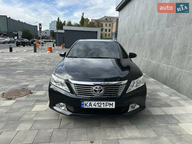 Черный Тойота Камри, объемом двигателя 2.49 л и пробегом 136 тыс. км за 13500 $, фото 2 на Automoto.ua