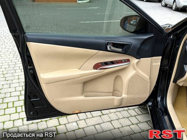 Черный Тойота Камри, объемом двигателя 2.5 л и пробегом 200 тыс. км за 9900 $, фото 10 на Automoto.ua