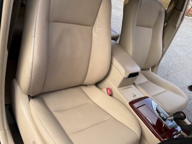 Черный Тойота Камри, объемом двигателя 2.5 л и пробегом 185 тыс. км за 12000 $, фото 16 на Automoto.ua