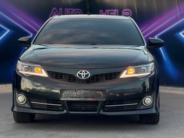 Тойота Камри 2013 в Запорожье на Automoto.ua Черный Тойота Камри, объемом двигателя 2.5 л и пробегом 184 тыс. км за 12499 $, фото 2 на Automoto.ua