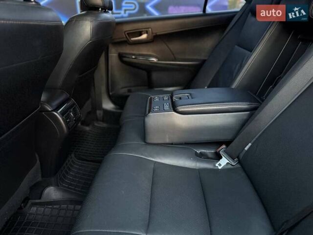 Тойота Камри 2013 в Запорожье на Automoto.ua Черный Тойота Камри, объемом двигателя 2.49 л и пробегом 184 тыс. км за 12499 $, фото 10 на Automoto.ua
