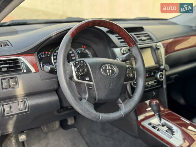 Чорний Тойота Камрі, об'ємом двигуна 2.5 л та пробігом 208 тис. км за 13700 $, фото 36 на Automoto.ua