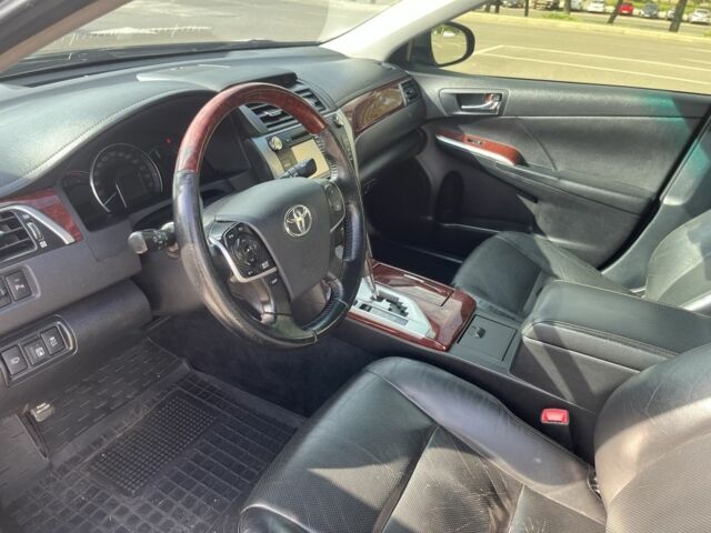 Черный Тойота Камри, объемом двигателя 2.5 л и пробегом 206 тыс. км за 12100 $, фото 14 на Automoto.ua