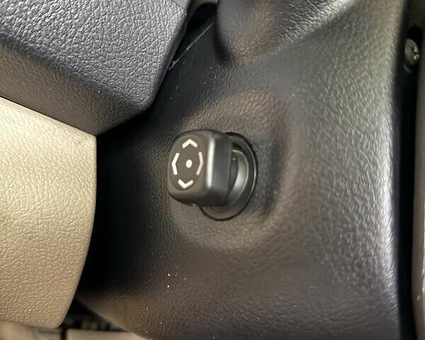 Черный Тойота Камри, объемом двигателя 2.49 л и пробегом 200 тыс. км за 10000 $, фото 59 на Automoto.ua