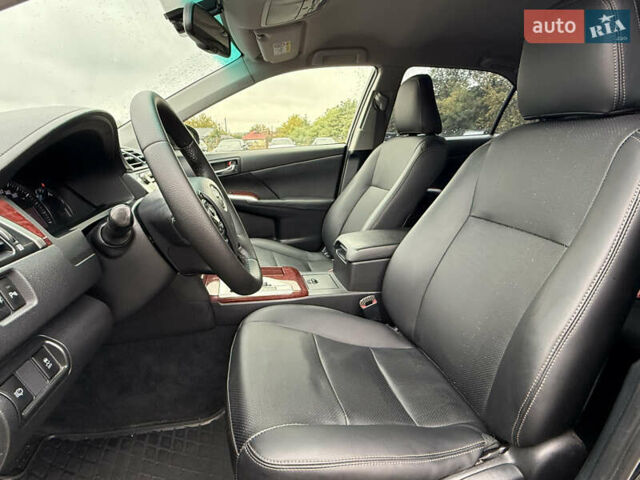 Тойота Камри 2013 в Умани на Automoto.ua Черный Тойота Камри, объемом двигателя 2.5 л и пробегом 244 тыс. км за 12450 $, фото 11 на Automoto.ua