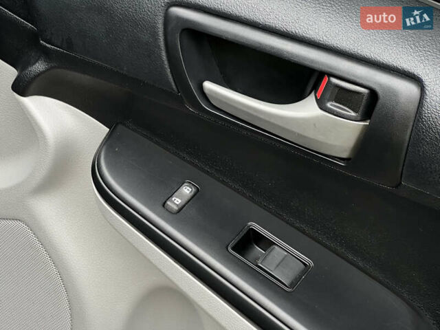 Чорний Тойота Камрі, об'ємом двигуна 2.49 л та пробігом 199 тис. км за 10999 $, фото 48 на Automoto.ua