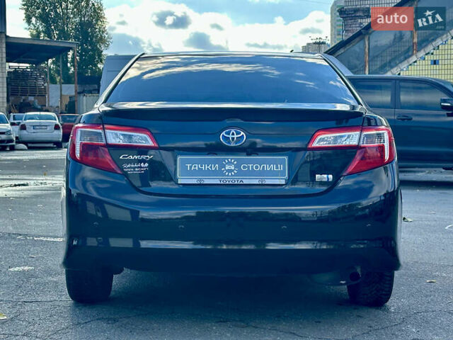 Черный Тойота Камри, объемом двигателя 2.49 л и пробегом 240 тыс. км за 11600 $, фото 3 на Automoto.ua