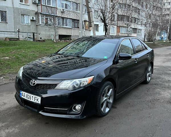 Чорний Тойота Камрі, об'ємом двигуна 2.49 л та пробігом 179 тис. км за 10900 $, фото 6 на Automoto.ua