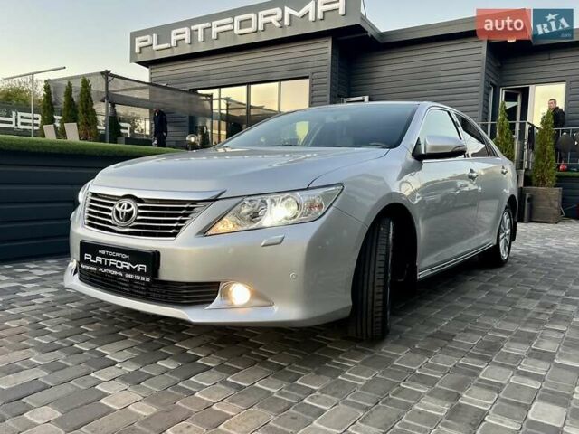 Чорний Тойота Камрі, об'ємом двигуна 2.5 л та пробігом 295 тис. км за 13900 $, фото 84 на Automoto.ua