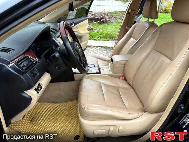 Черный Тойота Камри, объемом двигателя 2.5 л и пробегом 200 тыс. км за 9900 $, фото 6 на Automoto.ua