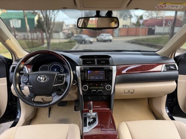 Черный Тойота Камри, объемом двигателя 2.5 л и пробегом 185 тыс. км за 12000 $, фото 15 на Automoto.ua