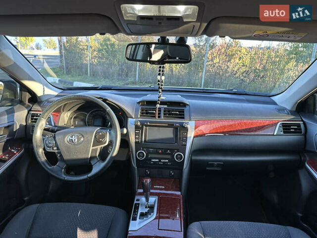 Чорний Тойота Камрі, об'ємом двигуна 2.5 л та пробігом 188 тис. км за 12900 $, фото 37 на Automoto.ua