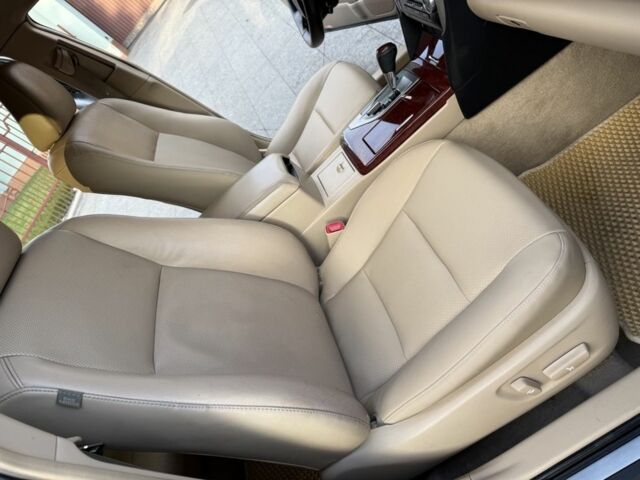 Черный Тойота Камри, объемом двигателя 2.5 л и пробегом 185 тыс. км за 12000 $, фото 18 на Automoto.ua