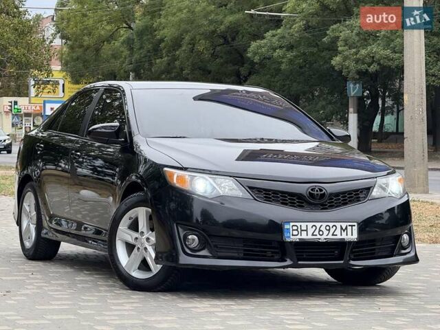 Черный Тойота Камри, объемом двигателя 2.5 л и пробегом 196 тыс. км за 13600 $, фото 24 на Automoto.ua