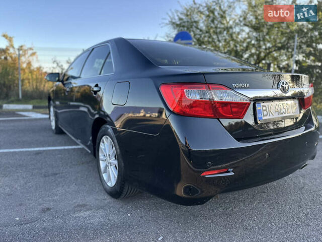 Чорний Тойота Камрі, об'ємом двигуна 2.5 л та пробігом 188 тис. км за 12900 $, фото 24 на Automoto.ua