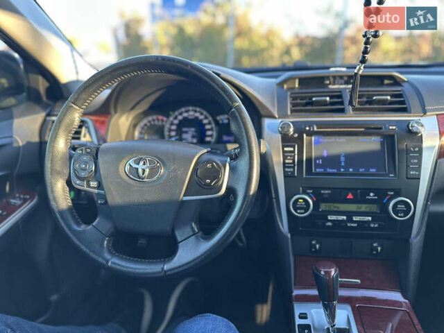 Чорний Тойота Камрі, об'ємом двигуна 2.5 л та пробігом 188 тис. км за 12900 $, фото 40 на Automoto.ua