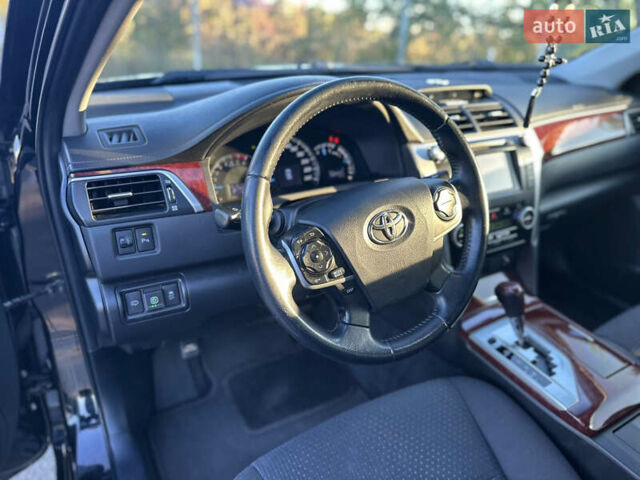 Чорний Тойота Камрі, об'ємом двигуна 2.5 л та пробігом 188 тис. км за 12900 $, фото 39 на Automoto.ua