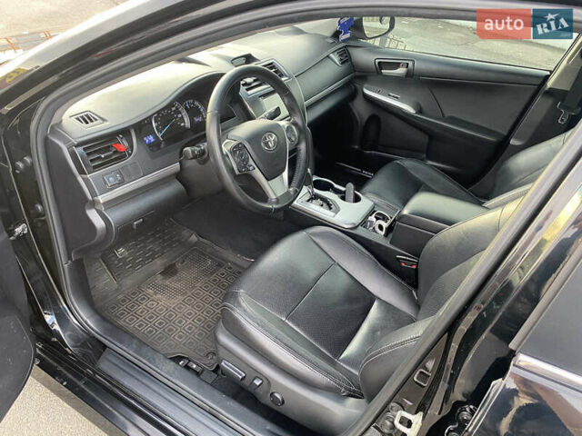 Черный Тойота Камри, объемом двигателя 2.5 л и пробегом 280 тыс. км за 12500 $, фото 8 на Automoto.ua