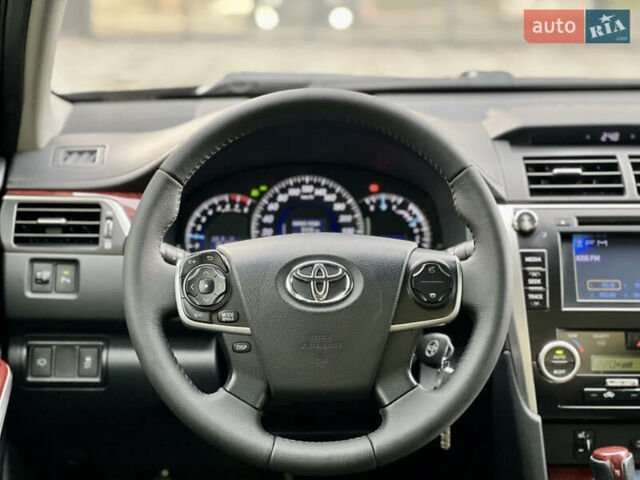 Черный Тойота Камри, объемом двигателя 2.49 л и пробегом 175 тыс. км за 12800 $, фото 22 на Automoto.ua