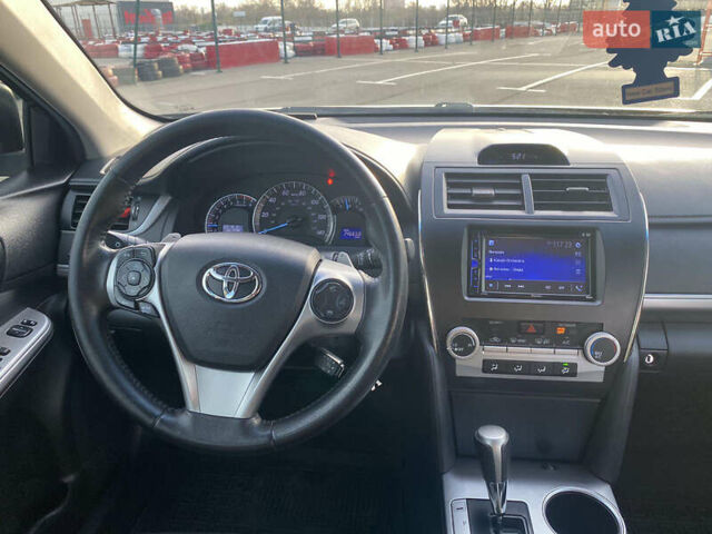 Черный Тойота Камри, объемом двигателя 2.5 л и пробегом 280 тыс. км за 12500 $, фото 7 на Automoto.ua