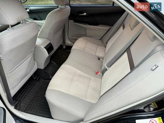 Чорний Тойота Камрі, об'ємом двигуна 2.5 л та пробігом 153 тис. км за 12800 $, фото 7 на Automoto.ua
