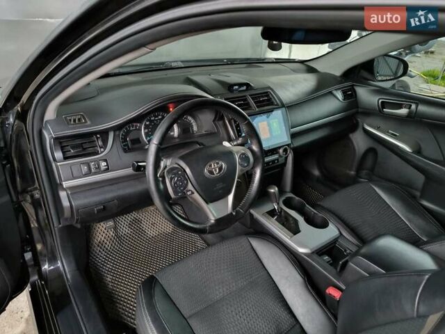 Чорний Тойота Камрі, об'ємом двигуна 2.5 л та пробігом 279 тис. км за 10500 $, фото 7 на Automoto.ua
