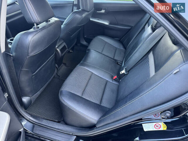 Черный Тойота Камри, объемом двигателя 2.49 л и пробегом 370 тыс. км за 9999 $, фото 9 на Automoto.ua