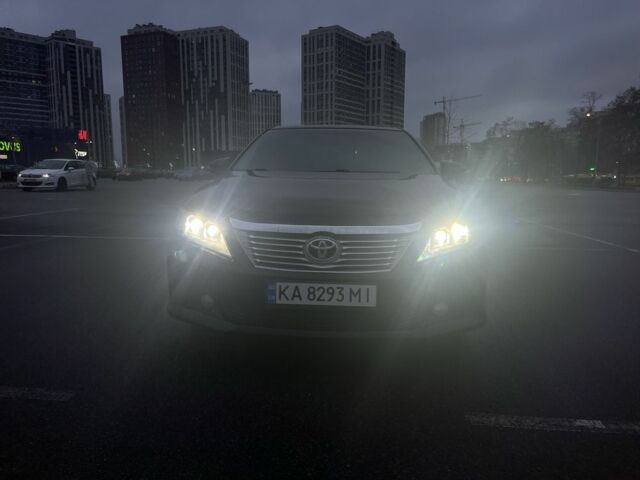 Черный Тойота Камри, объемом двигателя 2.5 л и пробегом 206 тыс. км за 12100 $, фото 2 на Automoto.ua